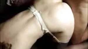 ٹنی کشور اس بلی ہو جاتا چاٹ لیا
