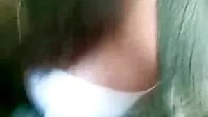 Anissa کیٹ مقعد کرتا ہے کے ساتھ ایک بڑے سیاہ ڈک