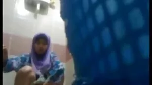 میری بہن نے مجھے پکڑ لیا سنفنگ اس کے تمام استعمال کیا جاںگھیا میں اس کے سونے کے کمرے