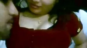 نکی Delano نسلی threesome کے