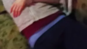 پرجوش والی کشور کے ساتھ Karlee گرے